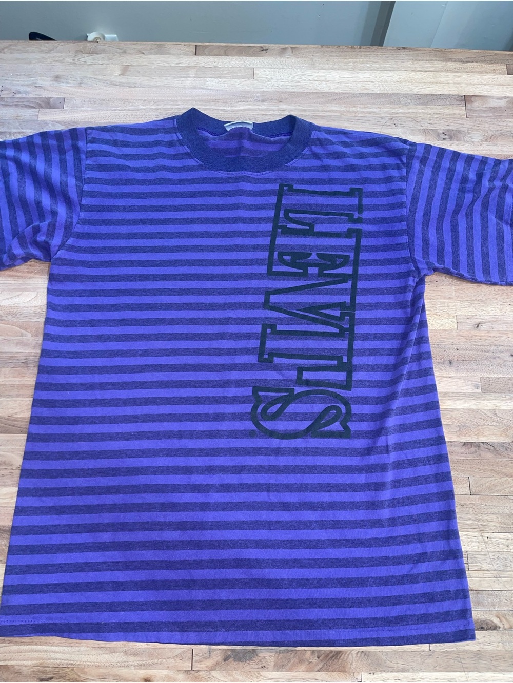 Kingstree Vintage Purple & Black Levi’s Graphic T-shirt | Retro Y2K Streetwear